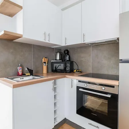 3 Pieces 55m2 Proche Metro - 15 - 4p *