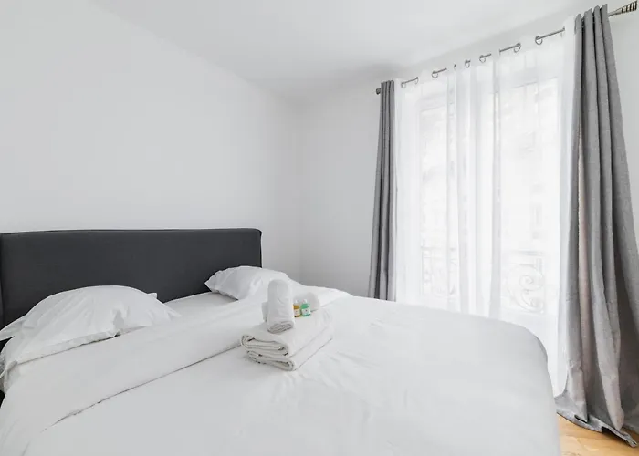 3 Pieces 55m2 Proche Metro - 15 - 4p Daire Paris