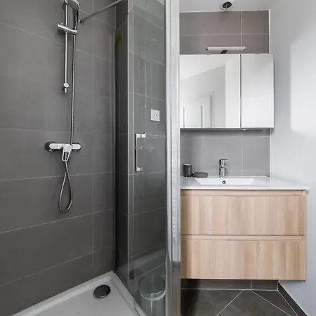 3 Pieces 55m2 Proche Metro - 15 - 4p Apartment